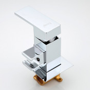 Смеситель Frap F7506 с гигиеническим душем Смеситель Frap F7506 с гигиеническим душем