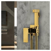 Смеситель Frap F7506-3 с гигиеническим душем, золото Смеситель Frap F7506-3 с гигиеническим душем, золото